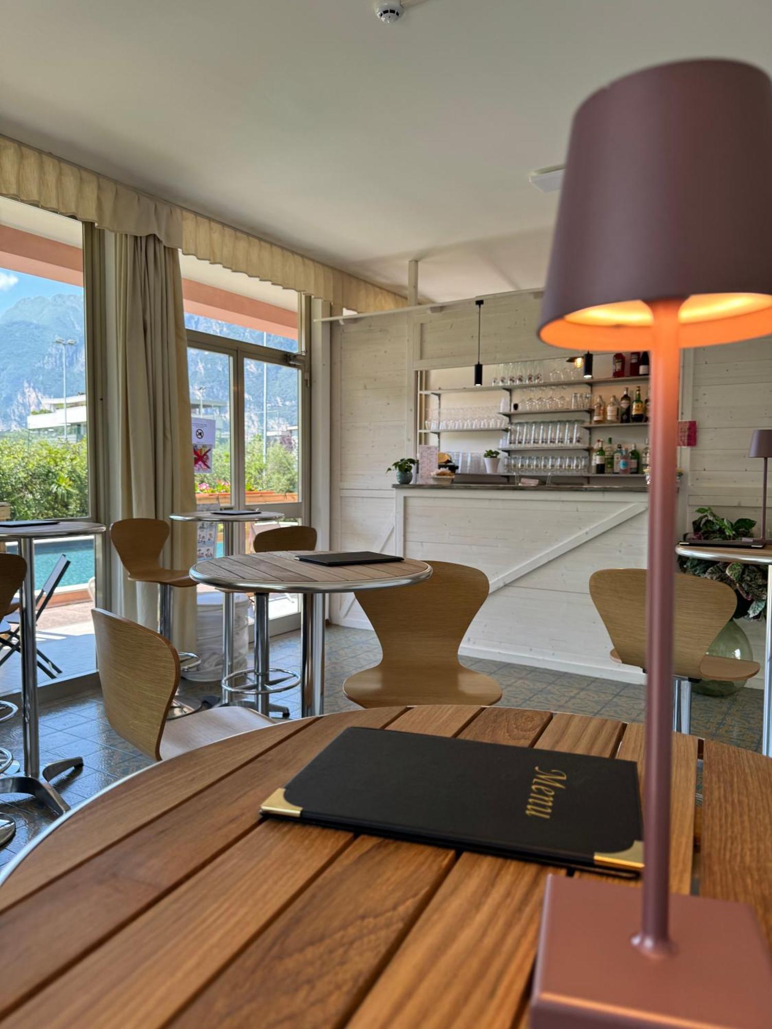 Hotel Diana Riva del Garda Exterior foto